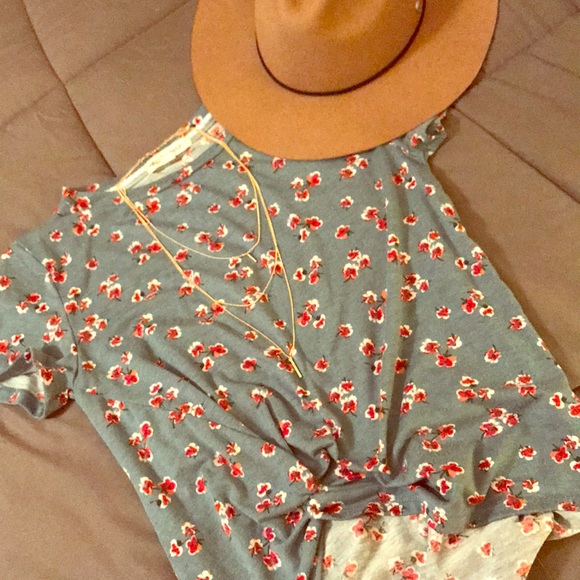 Wallflower Tops - (SOLD) Wallflower Floral Front Tie T-Shirt